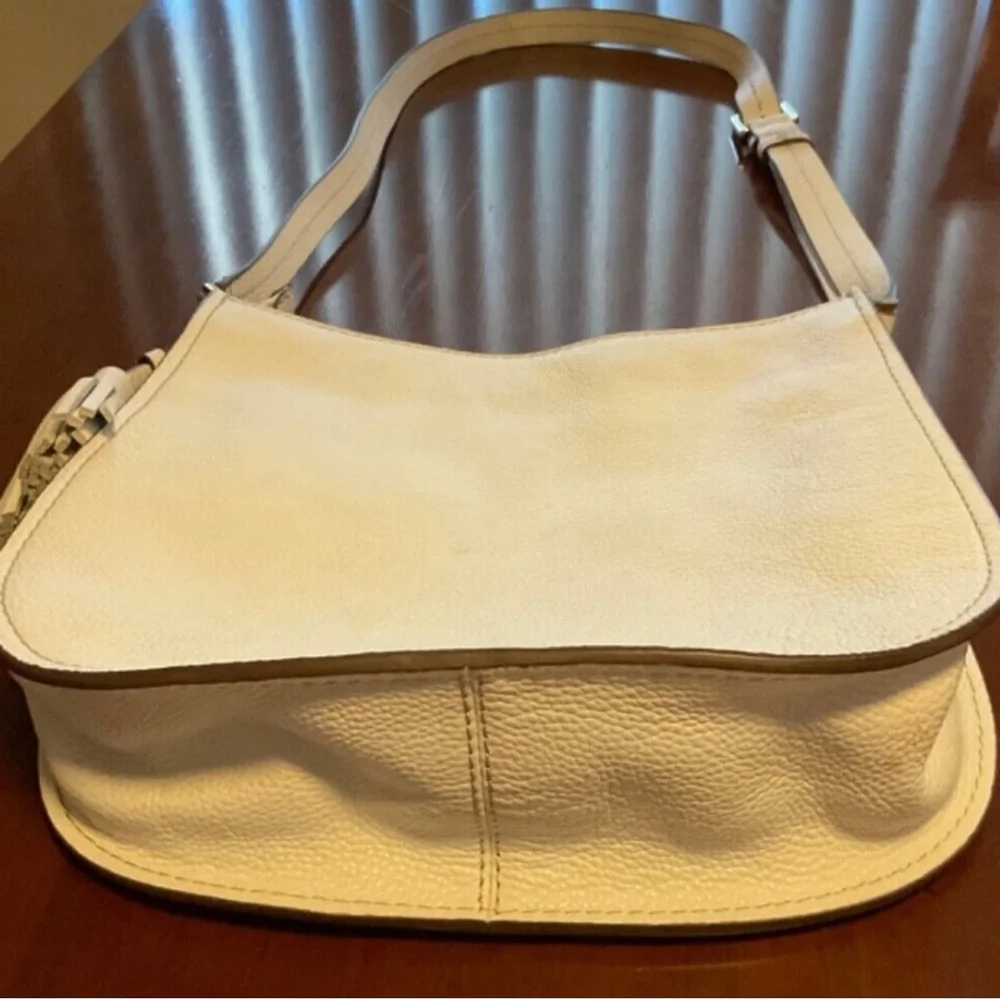 Kate Spade NY Orchard Street
Hemsley Pebbled Leather Handbag
Bright White - Picture 10 of 16